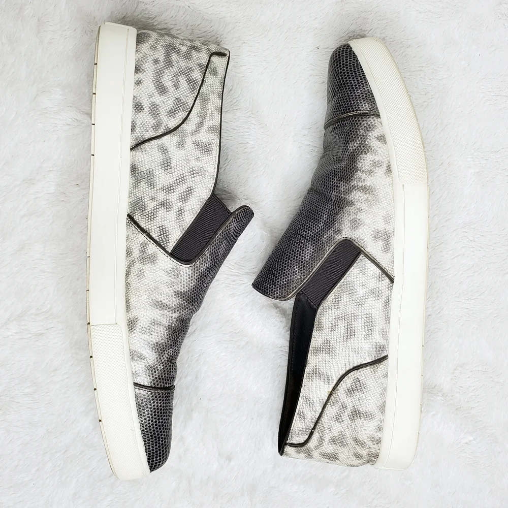 Vince Paeyre Embossed Pointed Cap Toe Slip-On Sneakers - Picture 9 of 11